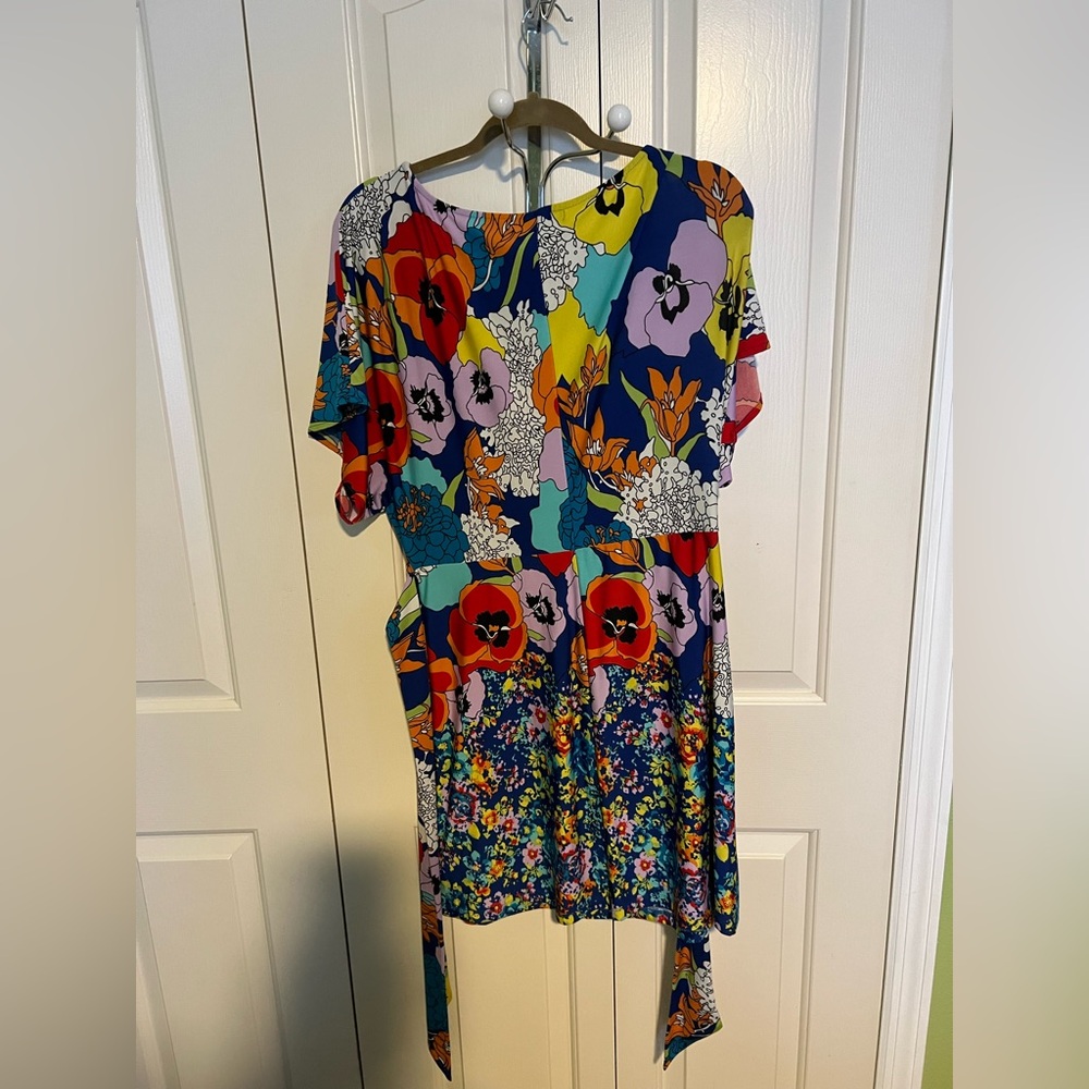 BCBGMaxAzria Colorful Floral Mini Dress
